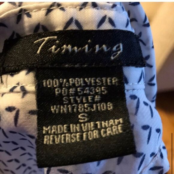 Timing Sheer Top With Cutout Back Size SMALL - Picture 3 of 5